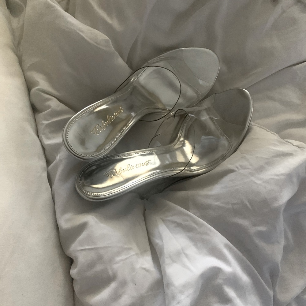 Brand New Pleaser Fabulicious Lovely-401